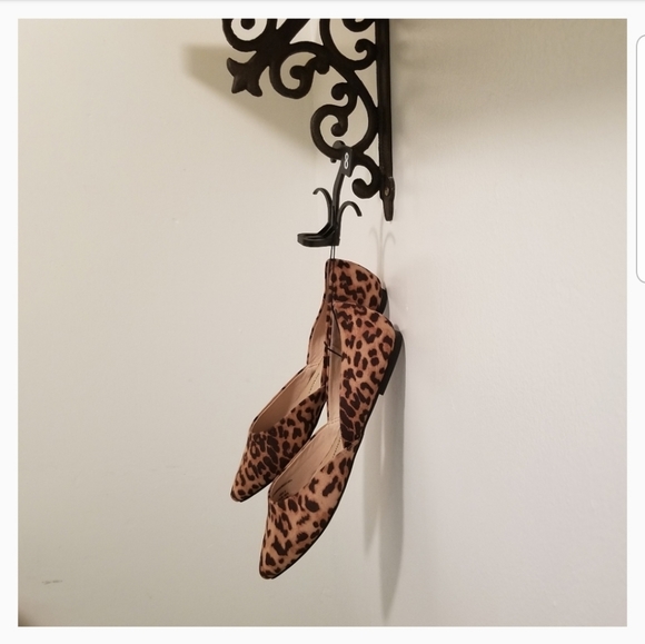 ** LAST 1 LEFT ** Leopard print slip on flats - Picture 7 of 8